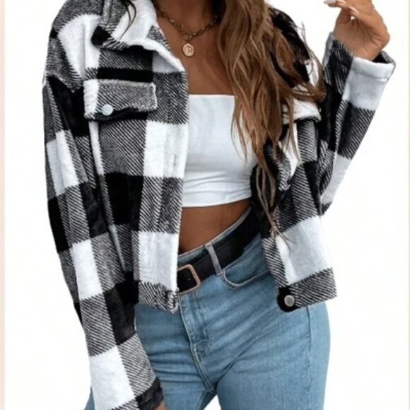 Buffalo Plaid Crop Flannel Jacket So Soft - Picture 1 of 3